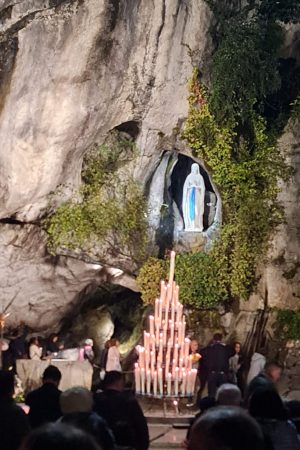 Lourdes5
